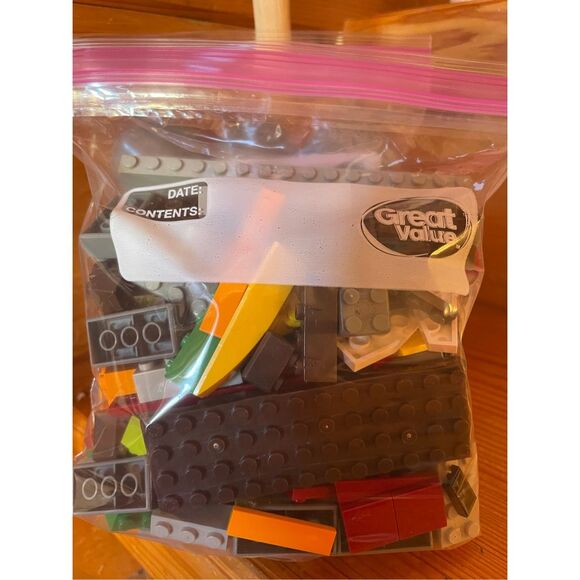 LEGO and Mega Bloks Parts & Pieces - Picture 5 of 5